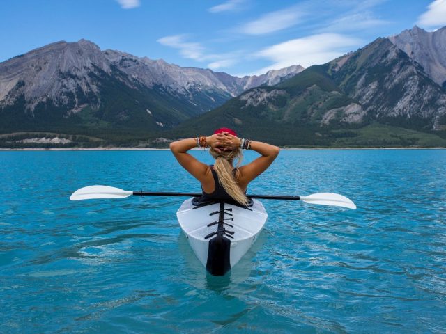 Choisir un gilet compact pour sports nautiques sur lac