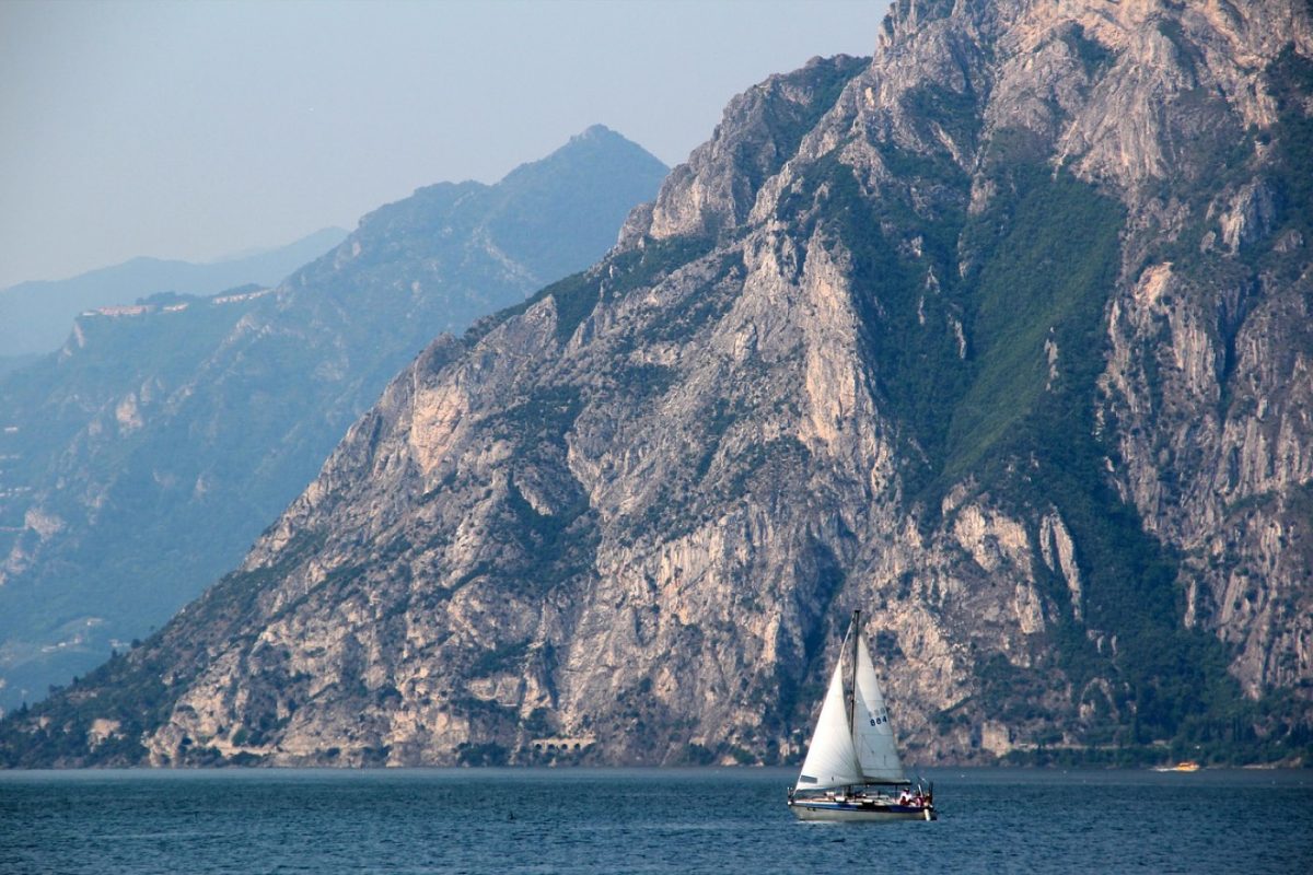 Goya ou RRD : choisir une voile de windsurf pour lac