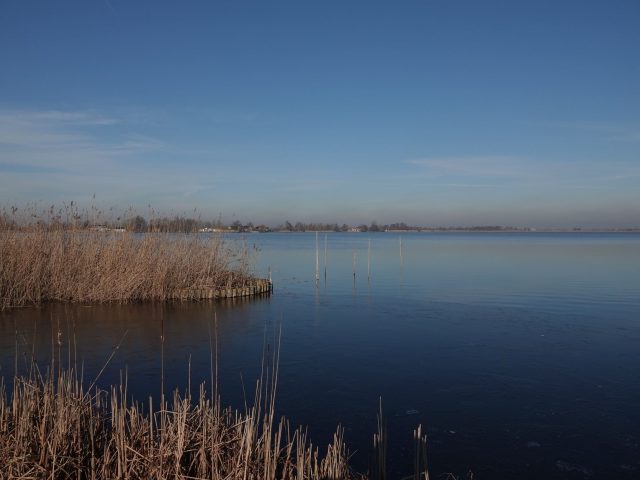 Interdiction des activités nautiques sur le lac de Villerest : Comprendre les enjeux