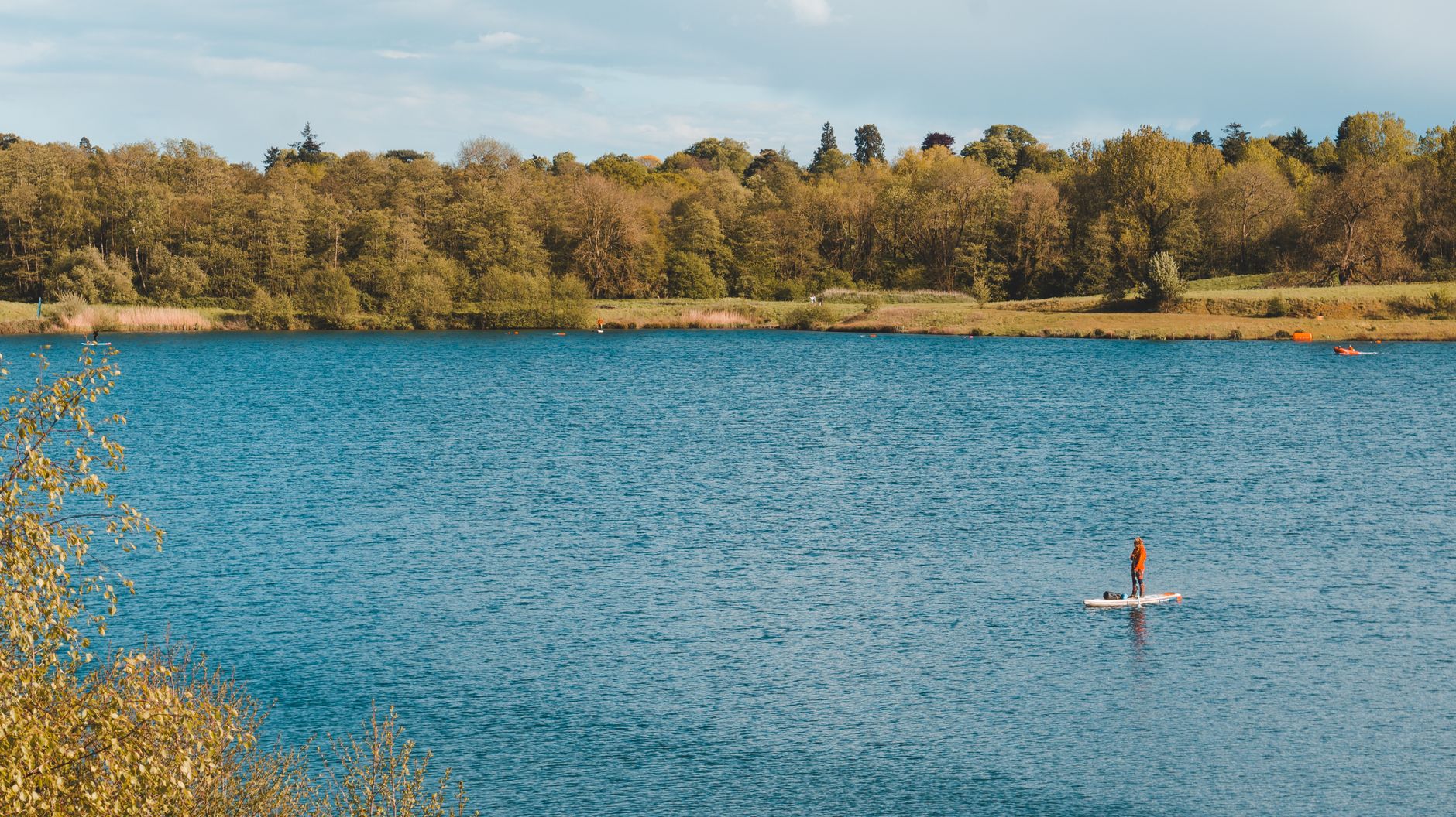 Guide pour préparer une sortie longue en SUP sur un lac